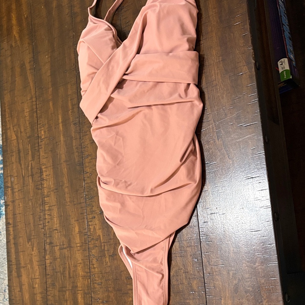 Elegant Pink Women's Swimsuit